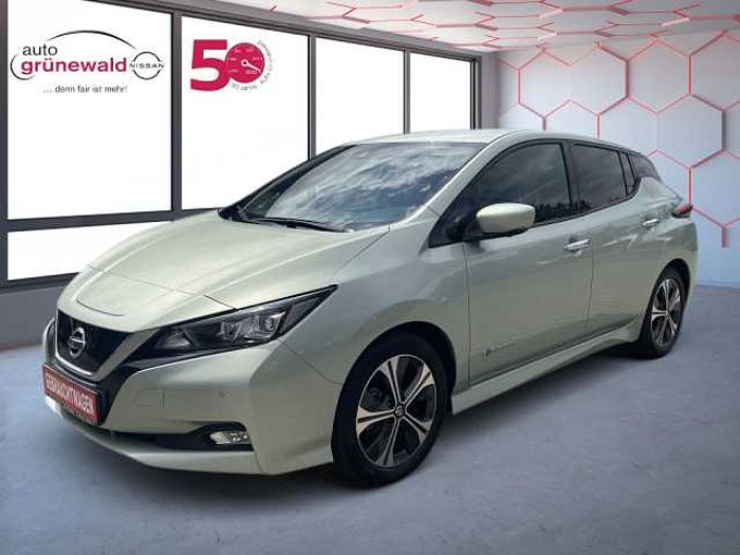 Nissan Leaf N-Connecta 40kwh, 360°,LED, Sitzhzg.